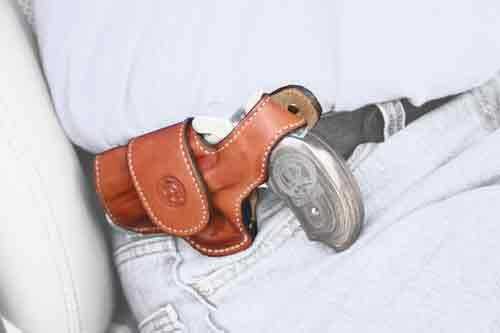 Bond Arms DRIVING Holster LH THUMBSNAP Leather Tan FALSE Star